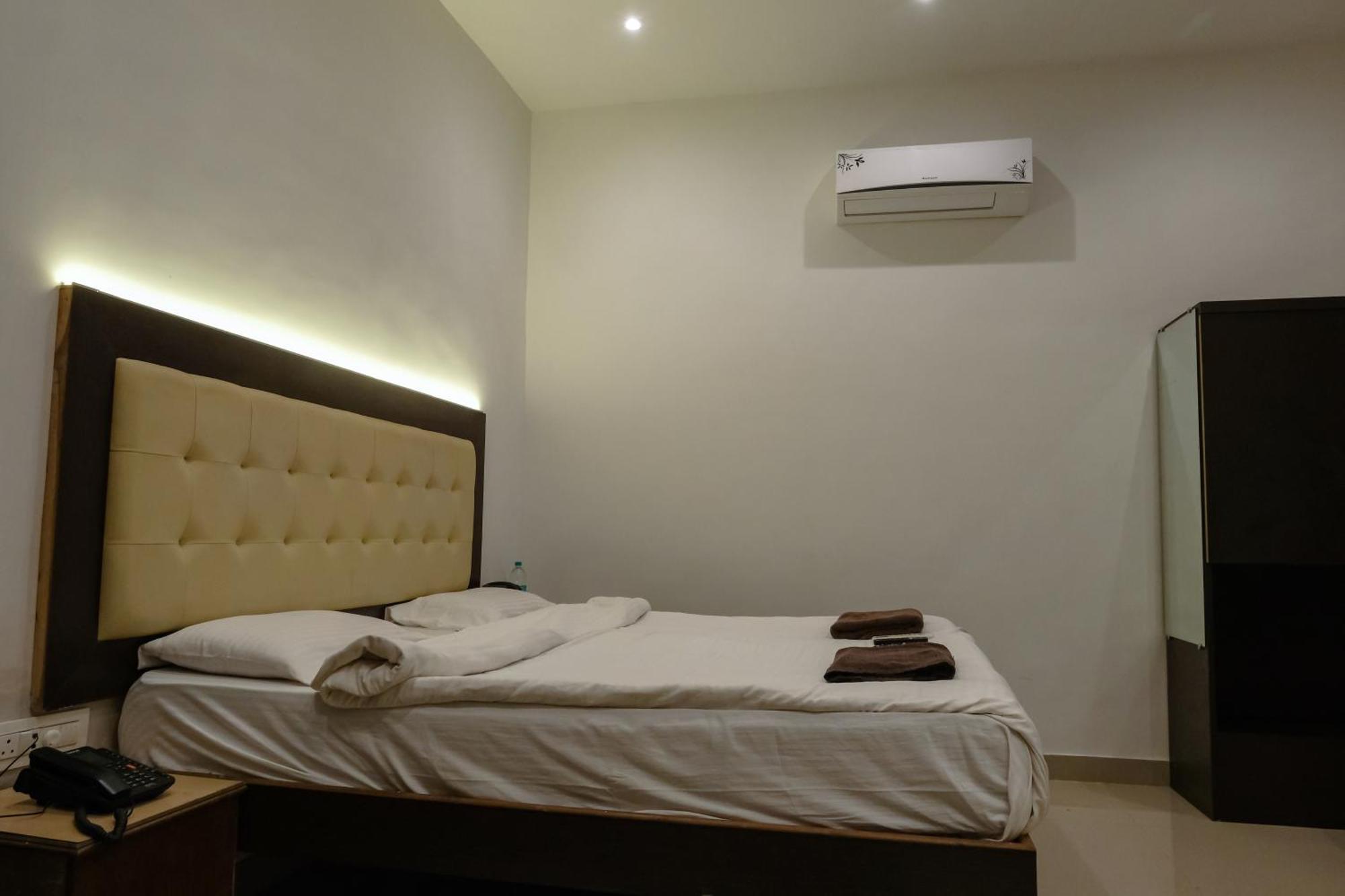 Sanidhya Beach Resort Alibag Exterior photo