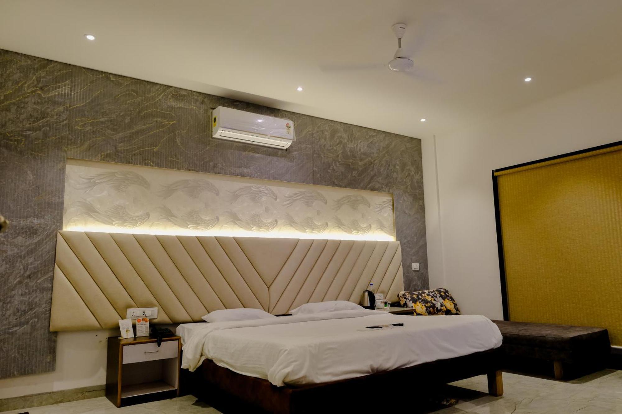 Sanidhya Beach Resort Alibag Exterior photo