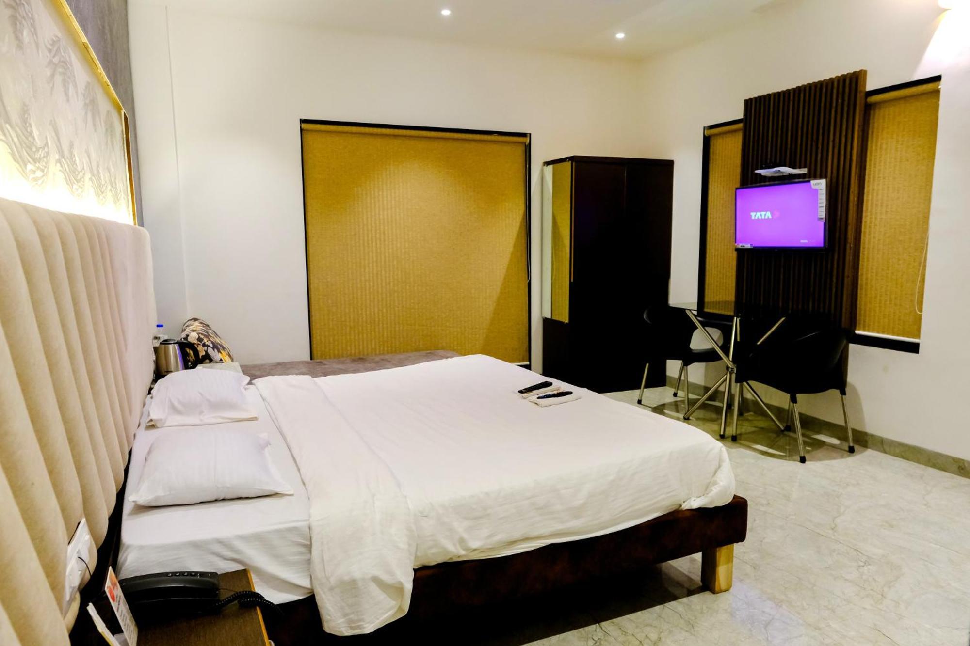 Sanidhya Beach Resort Alibag Exterior photo